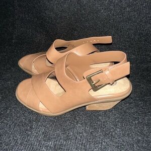 Bella Vita Tan Sandals with Buckle